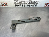 04-06 PONTIAC GTO FRONT LH LEFT FRONT BUMPER GUIDE BRACKET 92050709 OEM #560