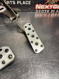 2004 PONTIAC GTO BRAKE/ GAS PEDAL ASSEMBLY OEM #1438