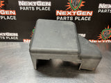 2005 SILVERADO 2500 6.6 FUSE BOX COVER/LID 15259528 AND BRACKET OEM #1064