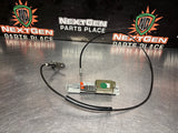 04 - 06 PONTIAC GTO FUEL DOOR RELEASE ASSEMBLY 92210031 #1191