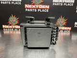 2018 CAMARO SS FUSE BOX WITH COVER AND BRACKET OEM 84315889 #938