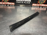 04 -06 PONTIAC GTO EXTERIOR B PILLAR WINDOW TRIM LH SIDE 92093111 OEM #1306