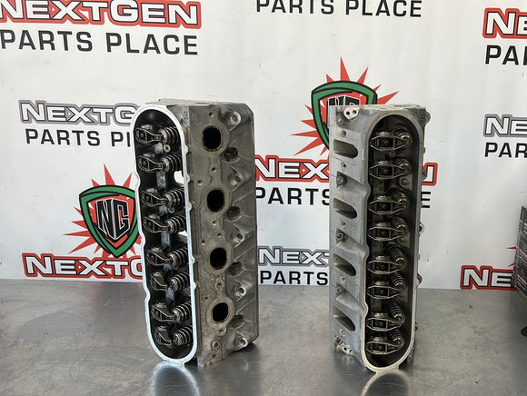 LS1 LS2 5.3 5.7 6.0 GM 241 HEADS SET CATHEDRAL PORT LOADED OEM #VV755