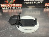 08 - 09 PONTIAC G8 GT FUEL DOOR GAS CAP COVER LID ASSEMBLY GREY 92213014 #1590