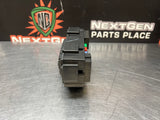 2011 GMC SIERRA 2500 FUSE JUNCTION BOX 20828608 OEM #1090