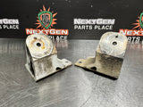 97-04 C5 CORVETTE MOTOR MOUNT BRACKET 10260642 10260643 #798