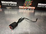 2010 CAMARO SS RH PASSENGER SIDE FRONT SEAT BELT BUCKLE RECEIVER OEM #1232