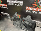 2013 FORD MUSTANG GT FRONT BUMPER UPPER MOUNTING BRACKET OEM #990