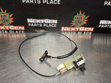 04 - 06 PONTIAC GTO FUEL DOOR RELEASE ASSEMBLY 92210031 #910