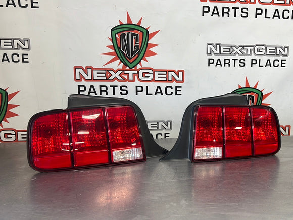 2008 FORD MUSTANG GT500 TAIL LIGHT SET OEM #345