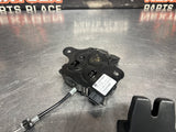 2010 CAMARO SS INSIDE TRUNK RELEASE WITH LATCH OEM 13501988 #1547