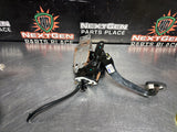 2010 CAMARO SS CLUTCH PEDAL WITH BRACKET/ LINE OEM 92233497 #1547