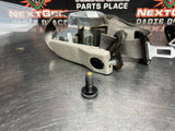 2007 C6 CORVETTE OEM FRONT SEAT BELTS DRIVER / PASSENGER LIGHT GREY #998