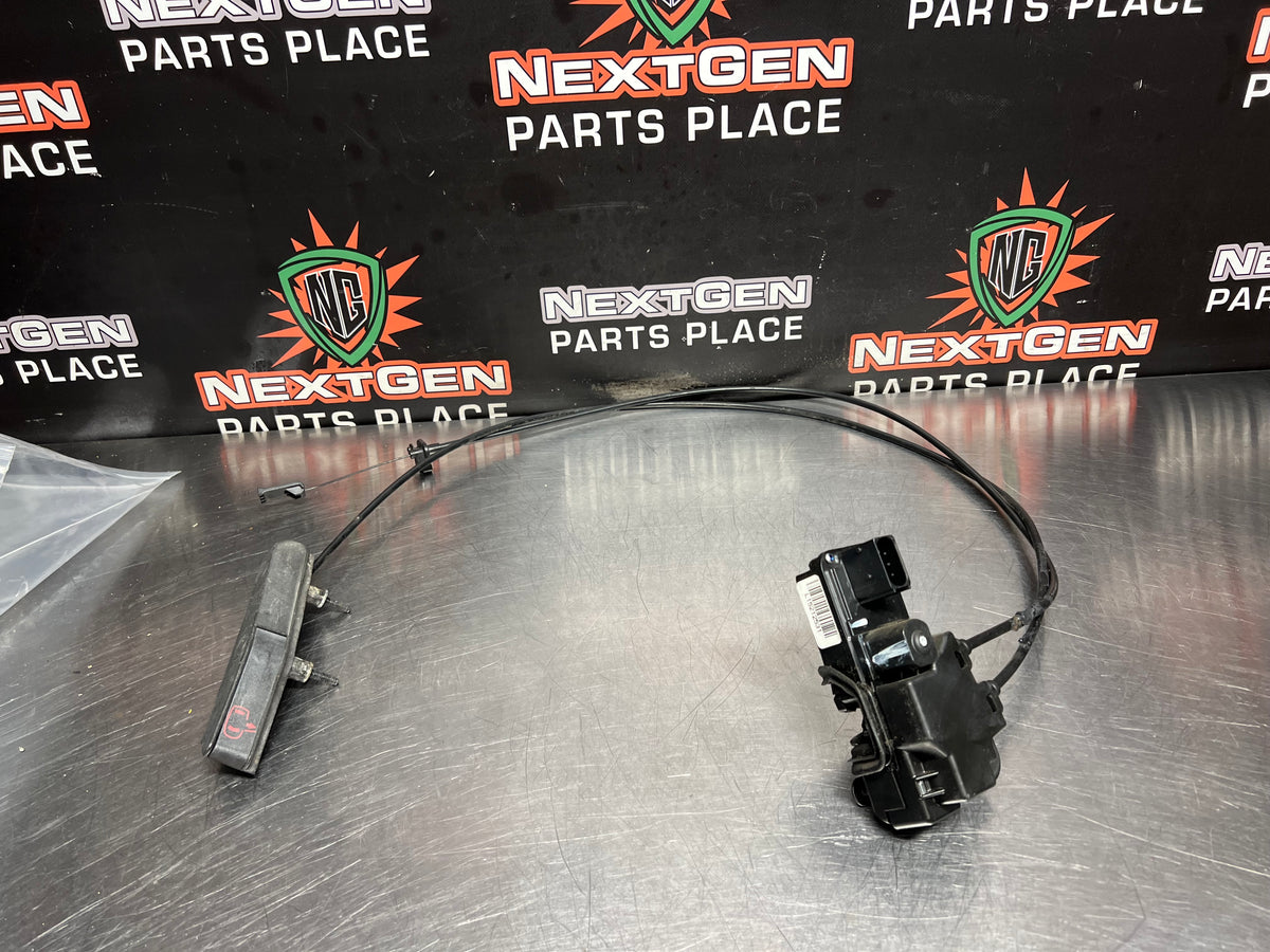 05 - 13 C6 CORVETTE LH DRIVER DOOR LATCH ACTUATOR W/ RELEASE CASHMERE ...