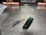 04-06 PONTIAC GTO RH SIDE SEAT RECLINE LEVER OEM #1167