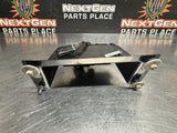 97-04 C5 CORVETTE CONVERTIBLE WATERFALL LATCH RELEASE W/ BRACKET 16637699 #1302