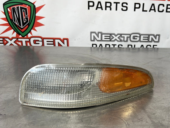 97-04 C5 CORVETTE FRONT LH TURN SIGNAL MARKER LIGHT OEM 16523617 #VV543