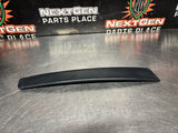 04 -06 PONTIAC GTO EXTERIOR B PILLAR WINDOW TRIM LH SIDE 92093111 OEM #1438