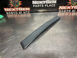 04 -06 PONTIAC GTO EXTERIOR B PILLAR WINDOW TRIM RH SIDE 92093112 OEM #1522