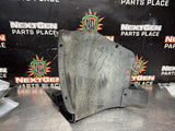 1998 C5 CORVETTE FRONT FENDER WHEEL LINER RH PASSENGER SIDE OEM 10298464 #1613