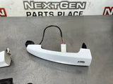 2019 CAMARO SS RH PASSENGER SIDE DOOR HANDLE WHITE OEM #583