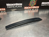 04 -06 PONTIAC GTO EXTERIOR B PILLAR WINDOW TRIM LH SIDE 92093111 OEM #1025
