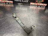 04-06 GTO FRONT LEFT BUMPER GUIDE BRACKET OEM 92048615 #1269