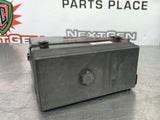 01-04 C5 ENGINE FUSE BLOCK WITH BRACKET 10316193 OEM #VV494