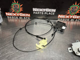 2011 CAMARO SS CONVERTIBLE INSIDE TRUNK RELEASE OEM 13501988 #1013
