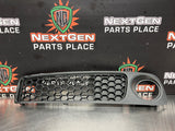 08-09 PONTIAC G8 GT LOWER FRONT FOG LIGHT GRILLE DRIVER SIDE LH 92201769 OEM 948