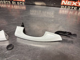 2019 FORD MUSTANG GT RH EXTERIOR DOOR HANDLE WHITE OEM #1643