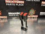 2015 GMC SIERRA 2500 REAR CENTER SEAT BELT BUCKLE RECEIVERS W BRACKET OEM #1335