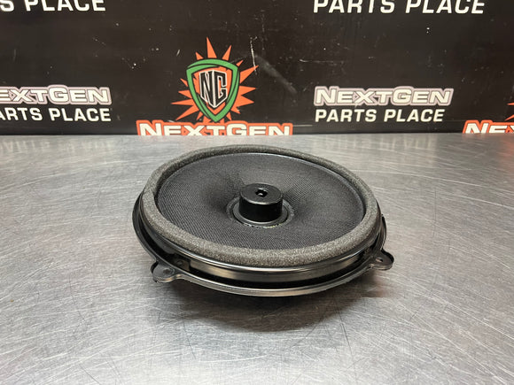 14-19 C7 CORVETTE BOSE DOOR SPEAKER 23445311 OEM
