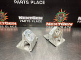 97-04 C5 CORVETTE MOTOR MOUNT BRACKETS 10260642 10260643 #797