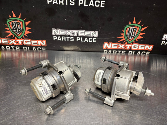 2017 C7 CORVETTE AUTOMATIC TRANSMISSION MOUNTS  OEM #1181