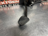 2010 CAMARO SS CLUTCH PEDAL WITH BRACKET/ LINE OEM 92233497 #1547
