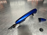 2017 FORD MUSTANG GT RH EXTERIOR DOOR HANDLE KONA BLUE OEM #939