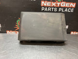 2008 GMC SIERRA 3500 FUSE BOX LID 25815385 OEM #1085