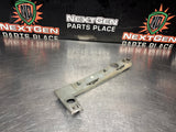 04-06 PONTIAC GTO FRONT LH LEFT FRONT BUMPER GUIDE BRACKET 92050709 OEM #1043