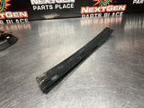 04 -06 PONTIAC GTO EXTERIOR B PILLAR WINDOW TRIM LH SIDE 92093111 OEM #1025