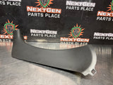 05-13 C6 CORVETTE RH PASSENGER SIDE FRONT LOWER B PILLAR TRIM OEM 15259173 #1409