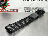 08-09 PONTIAC G8 GT LOWER FRONT FOG LIGHT GRILLE PASSENGER SIDE RH 92201768 OEM #397