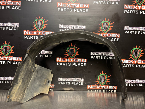 04 - 06 PONTIAC GTO FRONT DRIVER LH INNER FENDER WELL LINER OEM 92081645 #1191