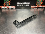 04-06 GTO FRONT LEFT BUMPER GUIDE BRACKET OEM 92048615 #901
