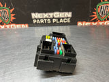 2014 GMC SIERRA 2500HD CABIN FUSE BLOCK 22925213 OEM #1202