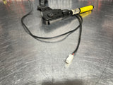 2004 PONTIAC GTO LH DRIVER FRONT SEAT BELT PRE TENSIONER BUCKLE 92169322 OEM 987
