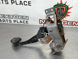 2011 CAMARO SS MANUAL BRAKE PEDAL AND BRACKET OEM 92247627 #320