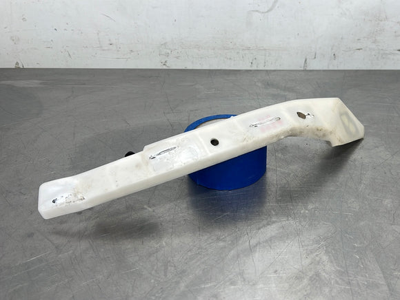 2018 CAMARO ZL1 RIGHT FRONT PLASTIC BUMPER BRACKET OEM #200