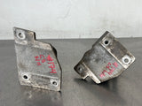 97-04 C5 CORVETTE MOTOR MOUNT BRACKET PEDESTALS 10260642 10260643 #174