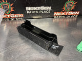 2004 PONTIAC GTO HOOD FUSE BOX COVER LID OEM 92169852 #1691